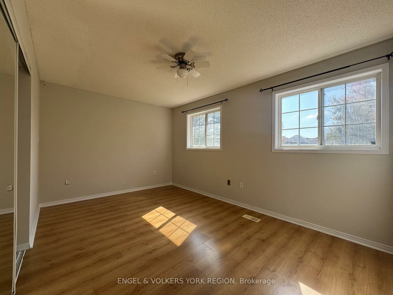 120, Nathan, Painswick South, Barrie