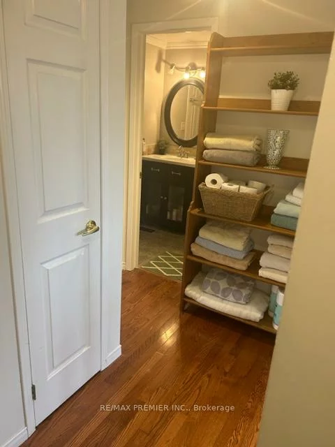25, Srigley (Entire House), Holly, Barrie