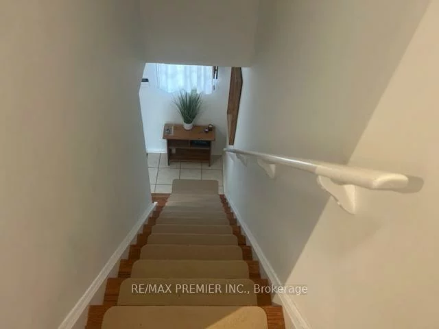 25, Srigley (Entire House), Holly, Barrie