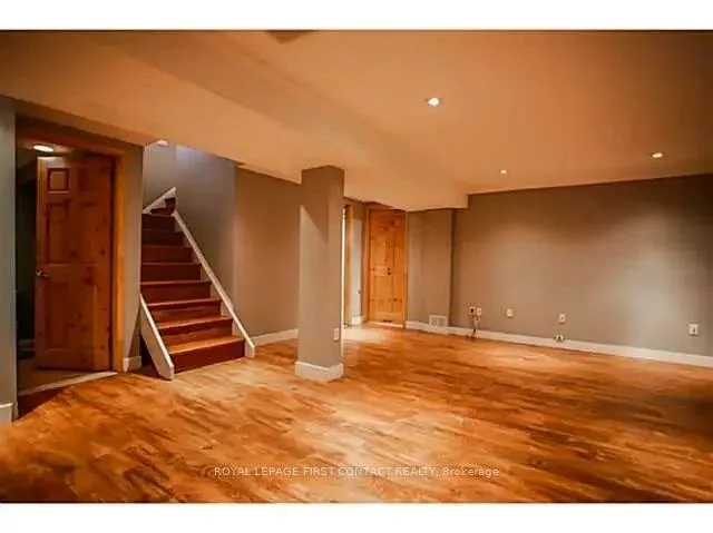 9, REDWOOD *LOWER LEVEL*, Grove East, Barrie