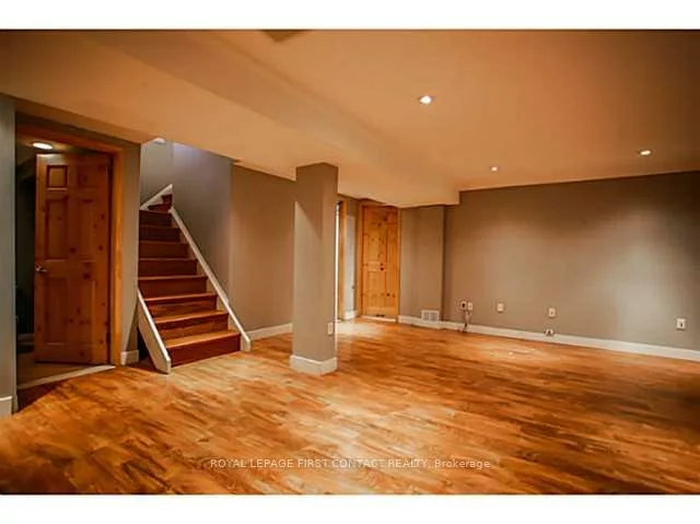 9, REDWOOD *LOWER LEVEL*, Grove East, Barrie