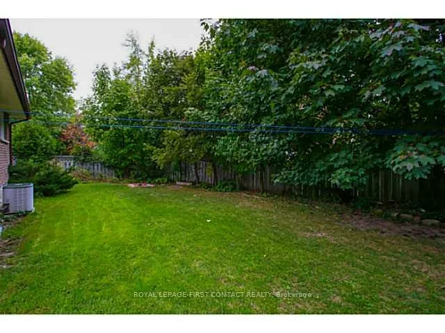 9, REDWOOD *LOWER LEVEL*, Grove East, Barrie