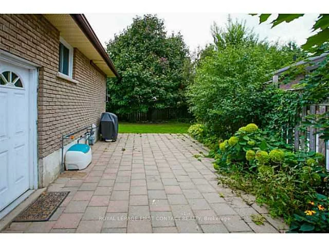 9, REDWOOD *LOWER LEVEL*, Grove East, Barrie