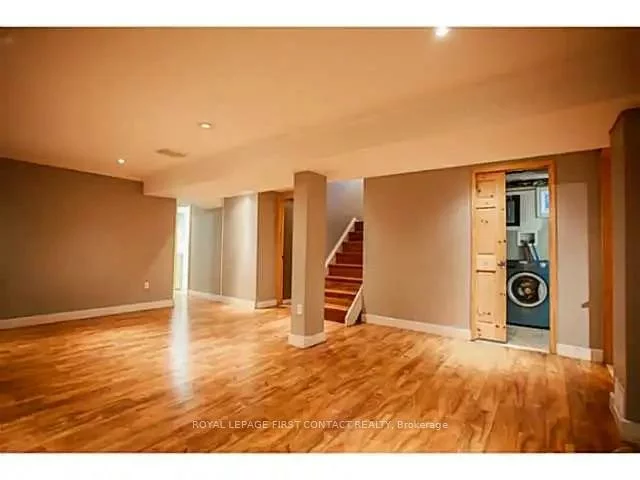 9, REDWOOD *LOWER LEVEL*, Grove East, Barrie
