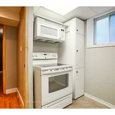 9, REDWOOD *LOWER LEVEL*, Grove East, Barrie