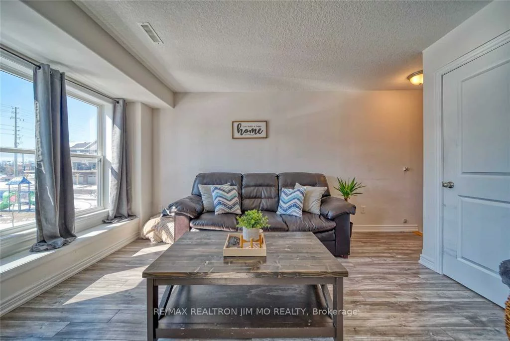1, Leggott, Painswick North, Barrie