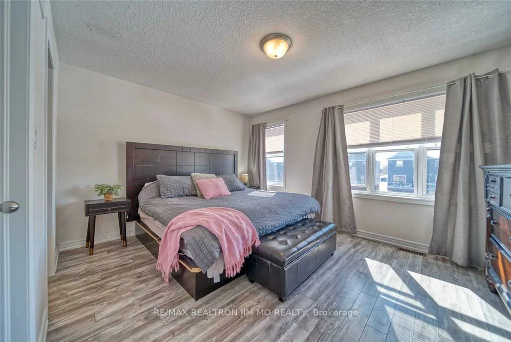 1, Leggott, Painswick North, Barrie