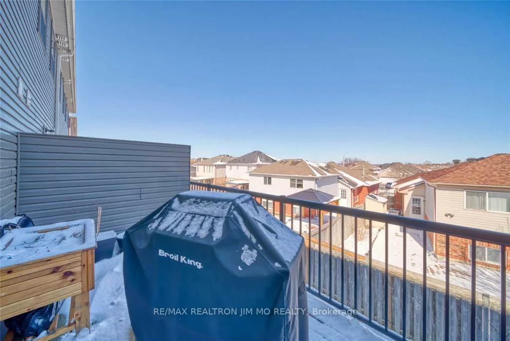 1, Leggott, Painswick North, Barrie