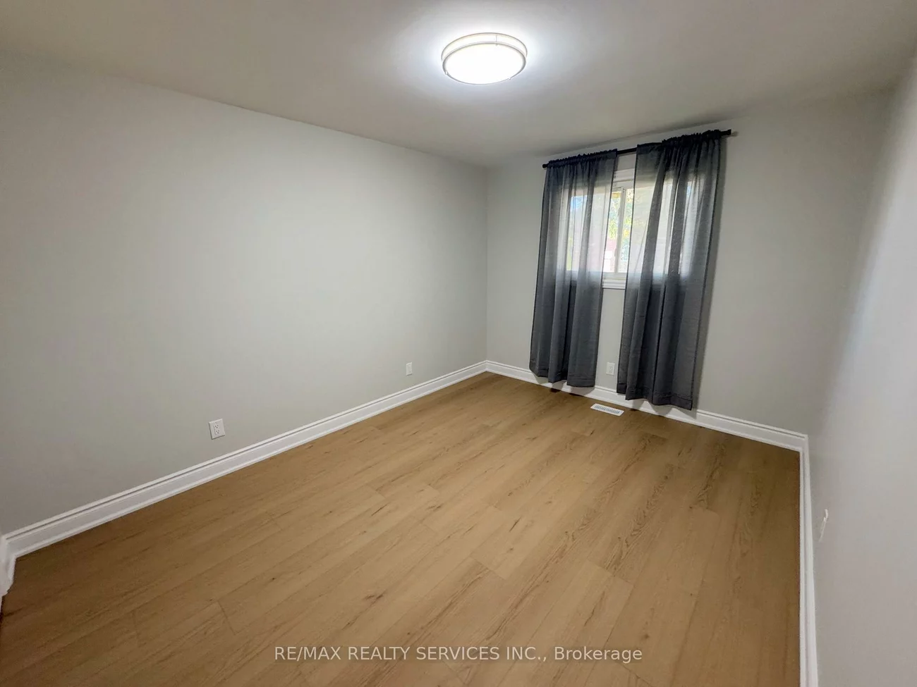 41, Maclaren, Painswick North, Barrie