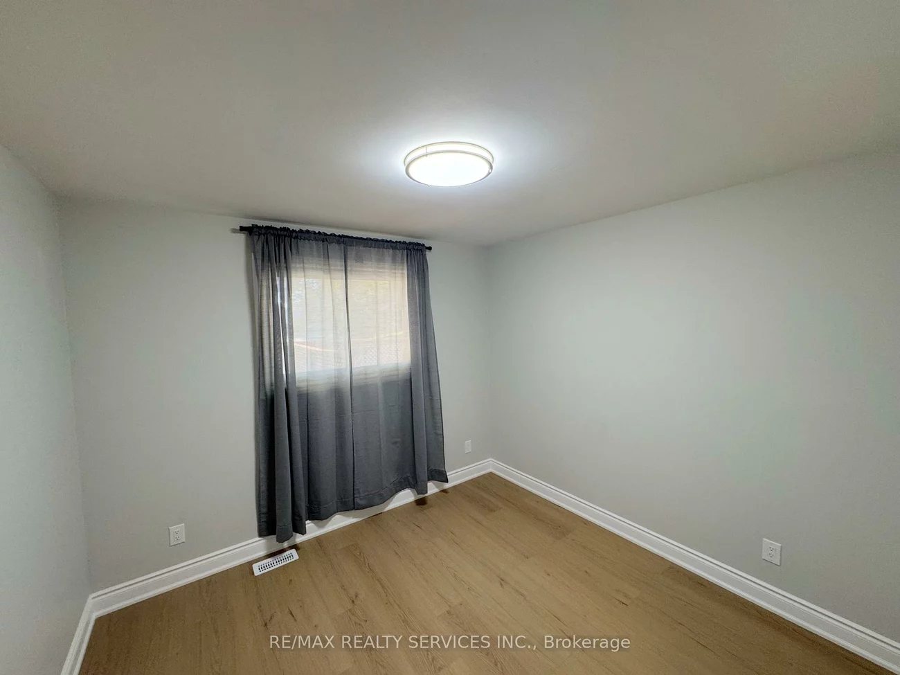 41, Maclaren, Painswick North, Barrie