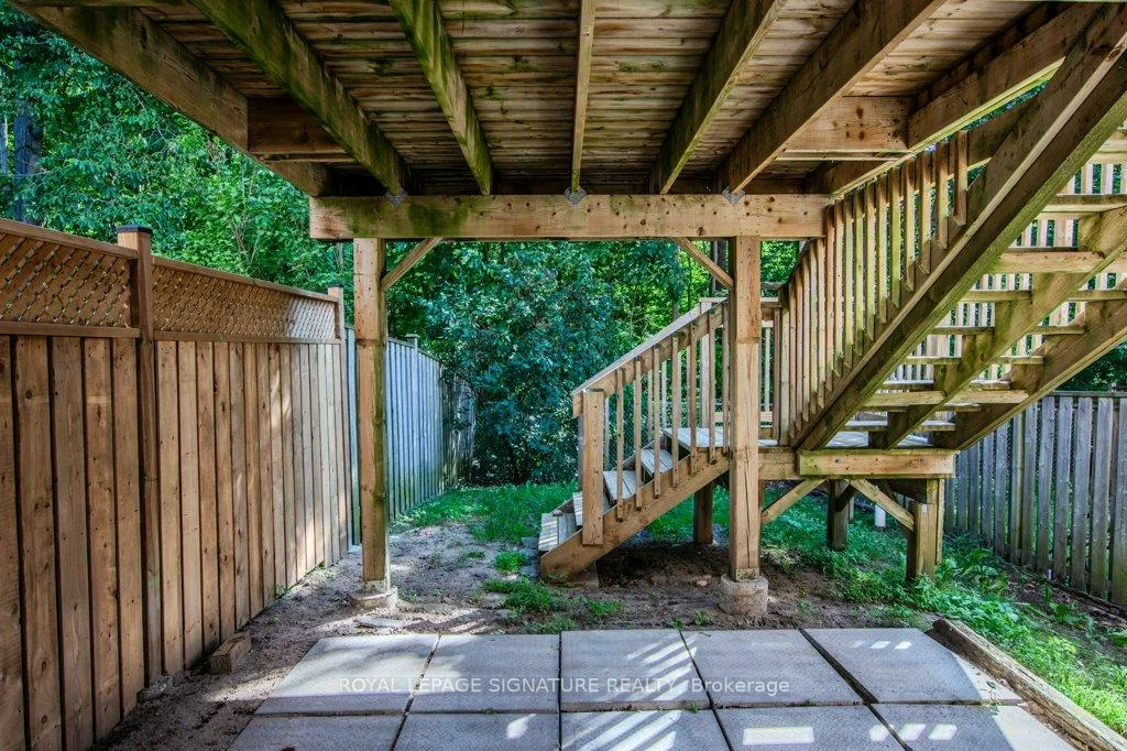 108, Hawthorne, Ardagh, Barrie