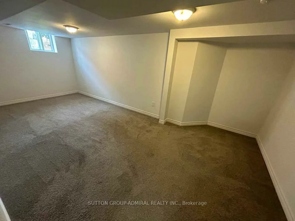113, Hurst, Bayshore, Barrie