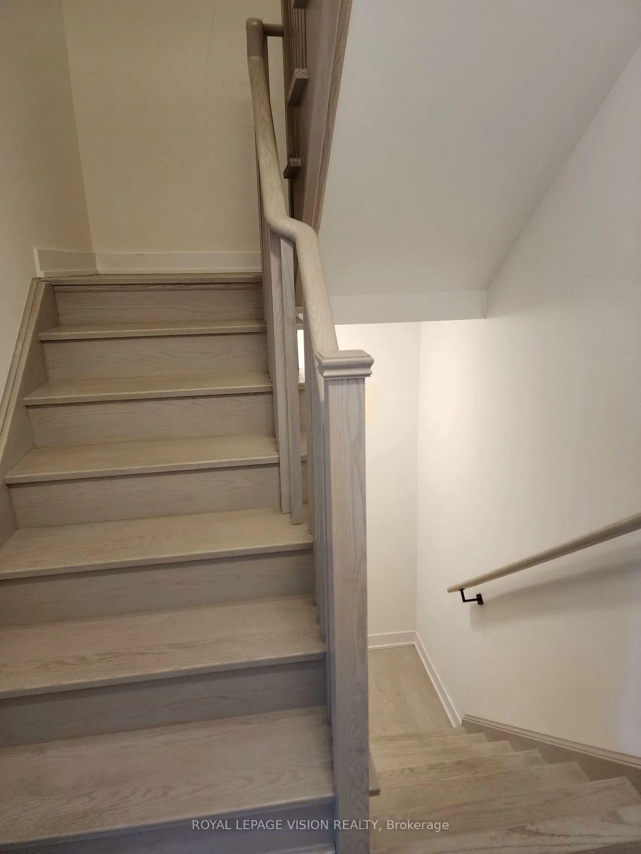 27, Wagon, Innis-Shore, Barrie