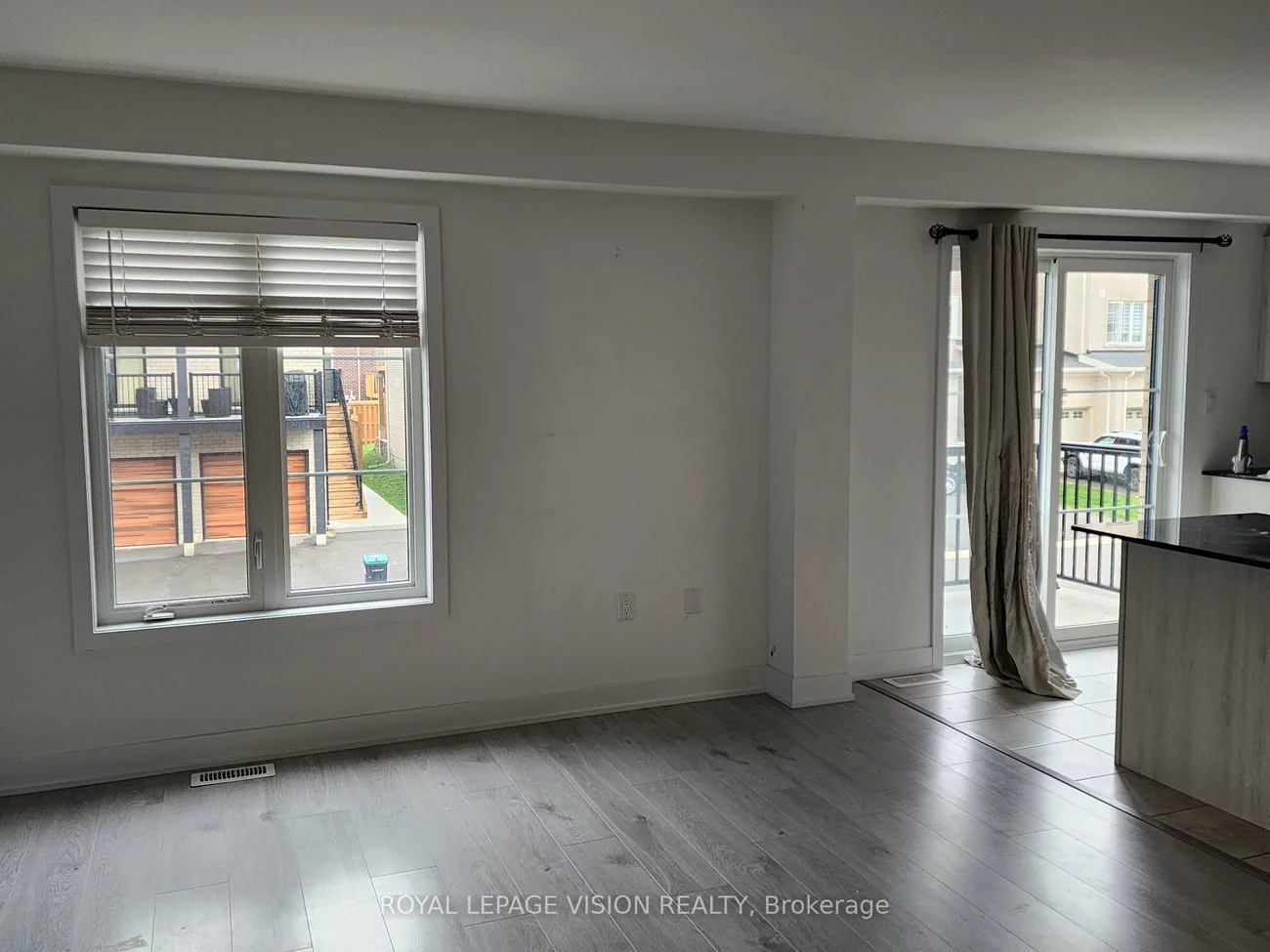27, Wagon, Innis-Shore, Barrie