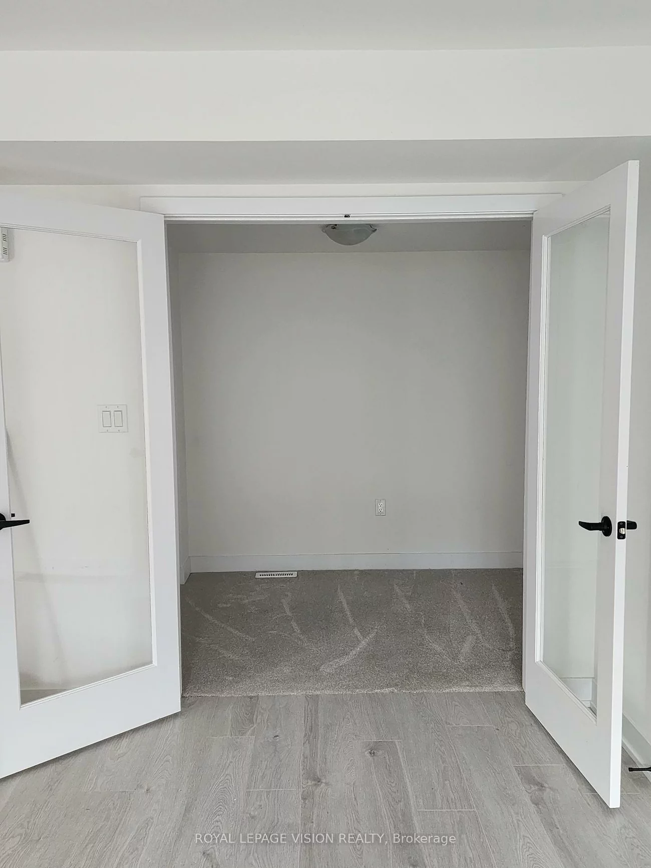 27, Wagon, Innis-Shore, Barrie