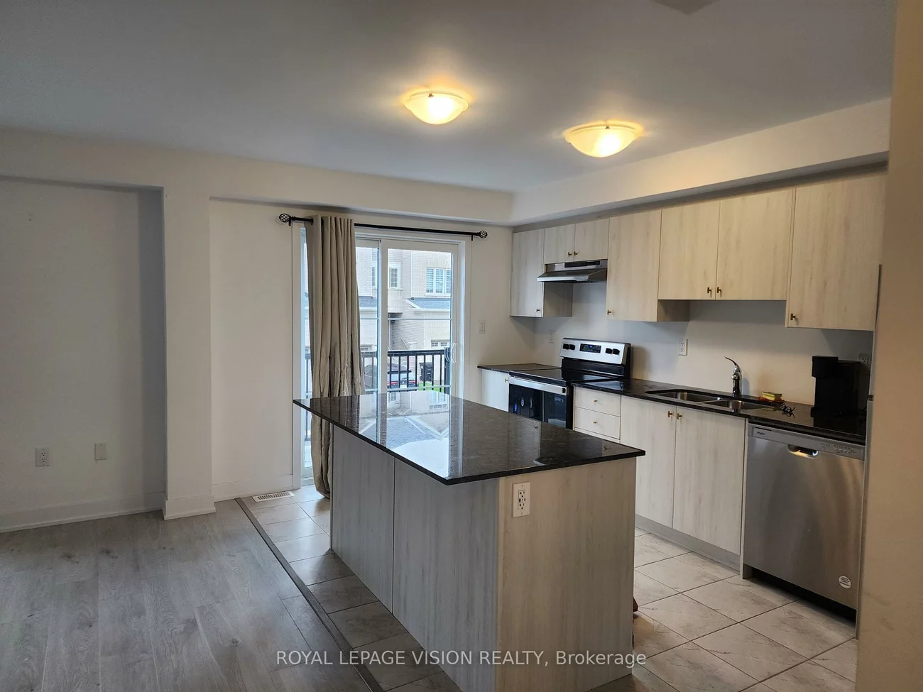 27, Wagon, Innis-Shore, Barrie