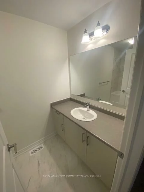 92, Phoenix, Painswick South, Barrie