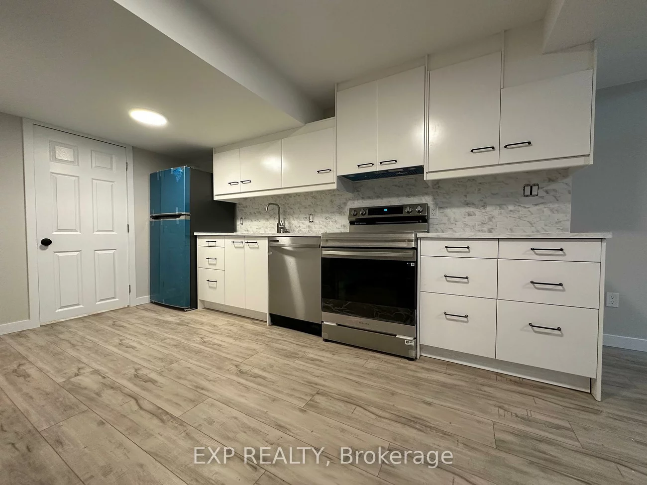 58, Moore, Letitia Heights, Barrie