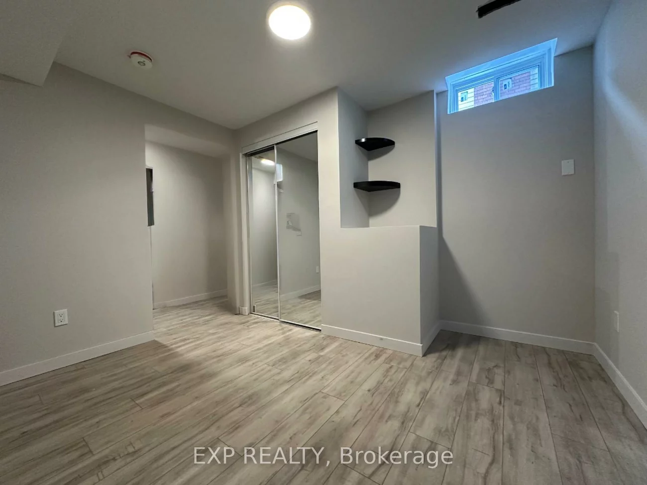 58, Moore, Letitia Heights, Barrie