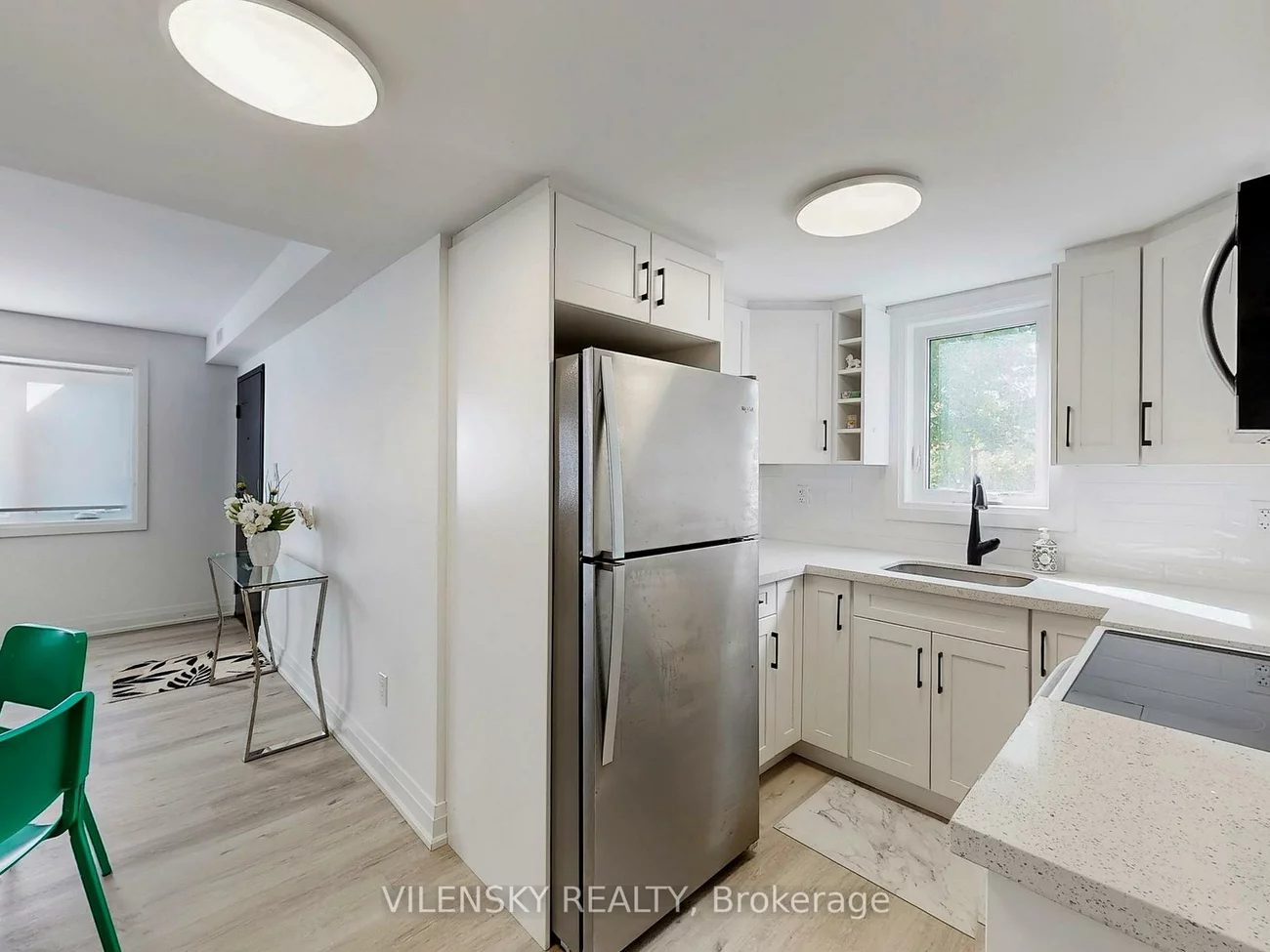 195, Owen, Wellington, Barrie