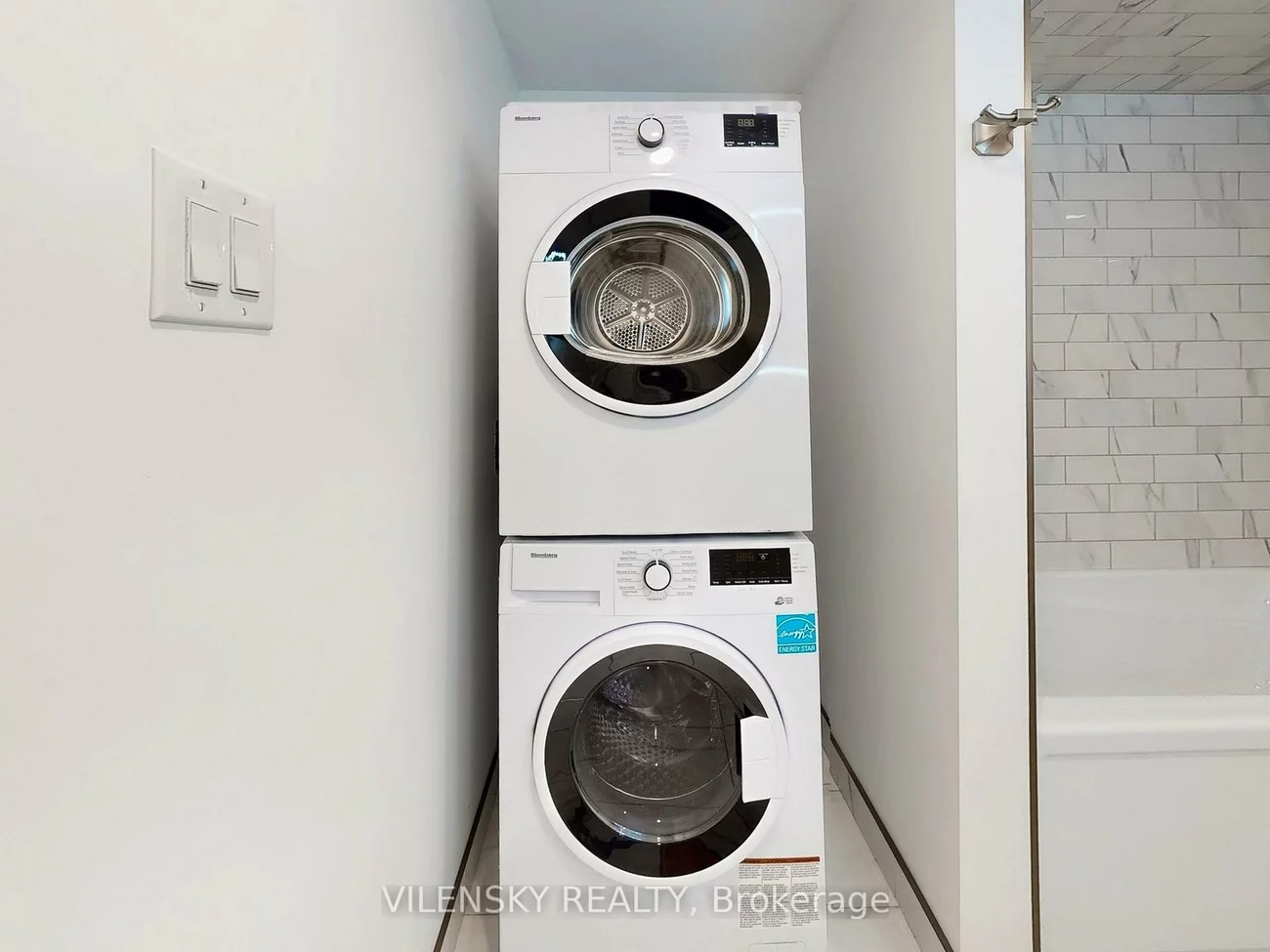 195, Owen, Wellington, Barrie