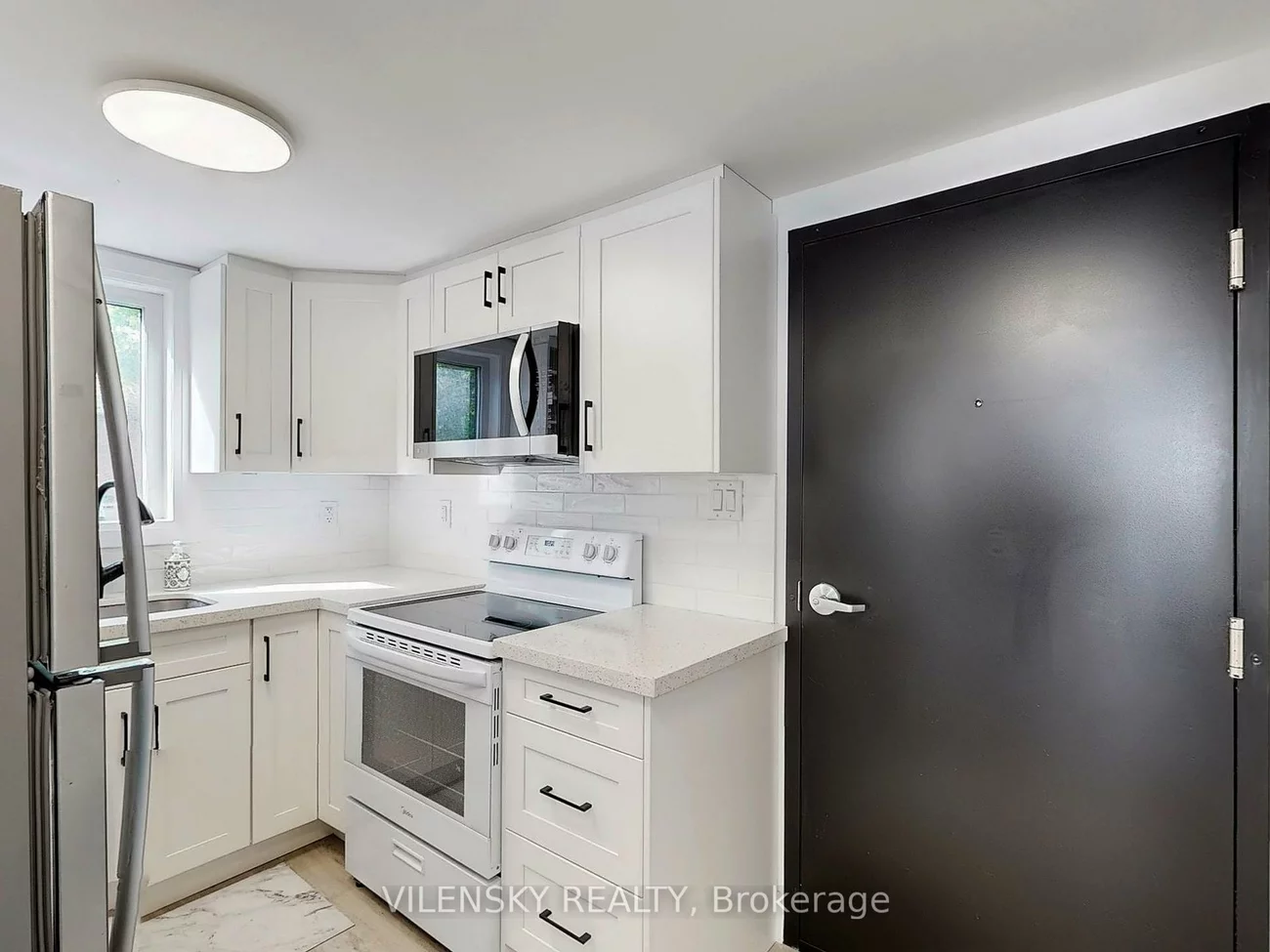 195, Owen, Wellington, Barrie