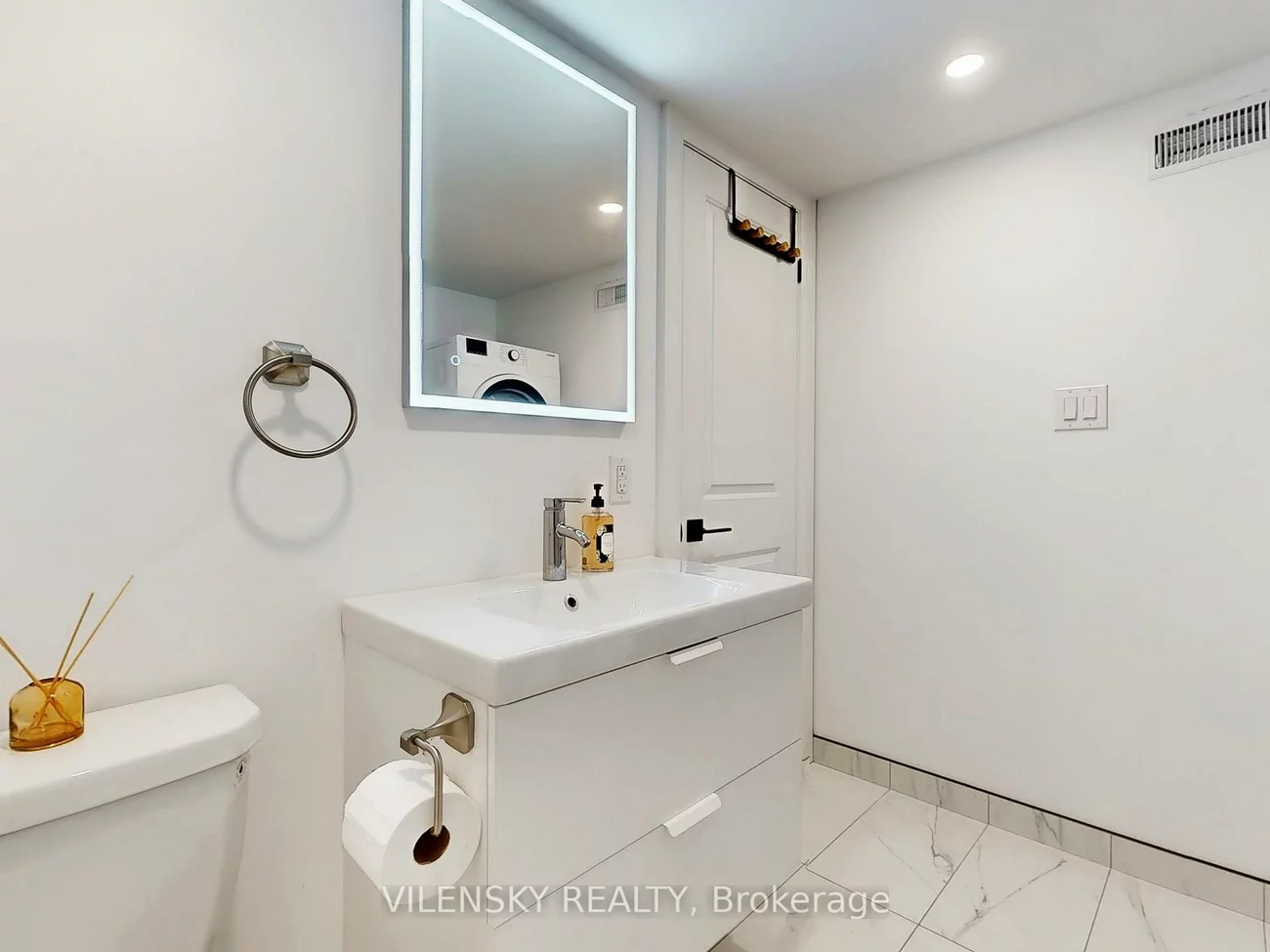 195, Owen, Wellington, Barrie