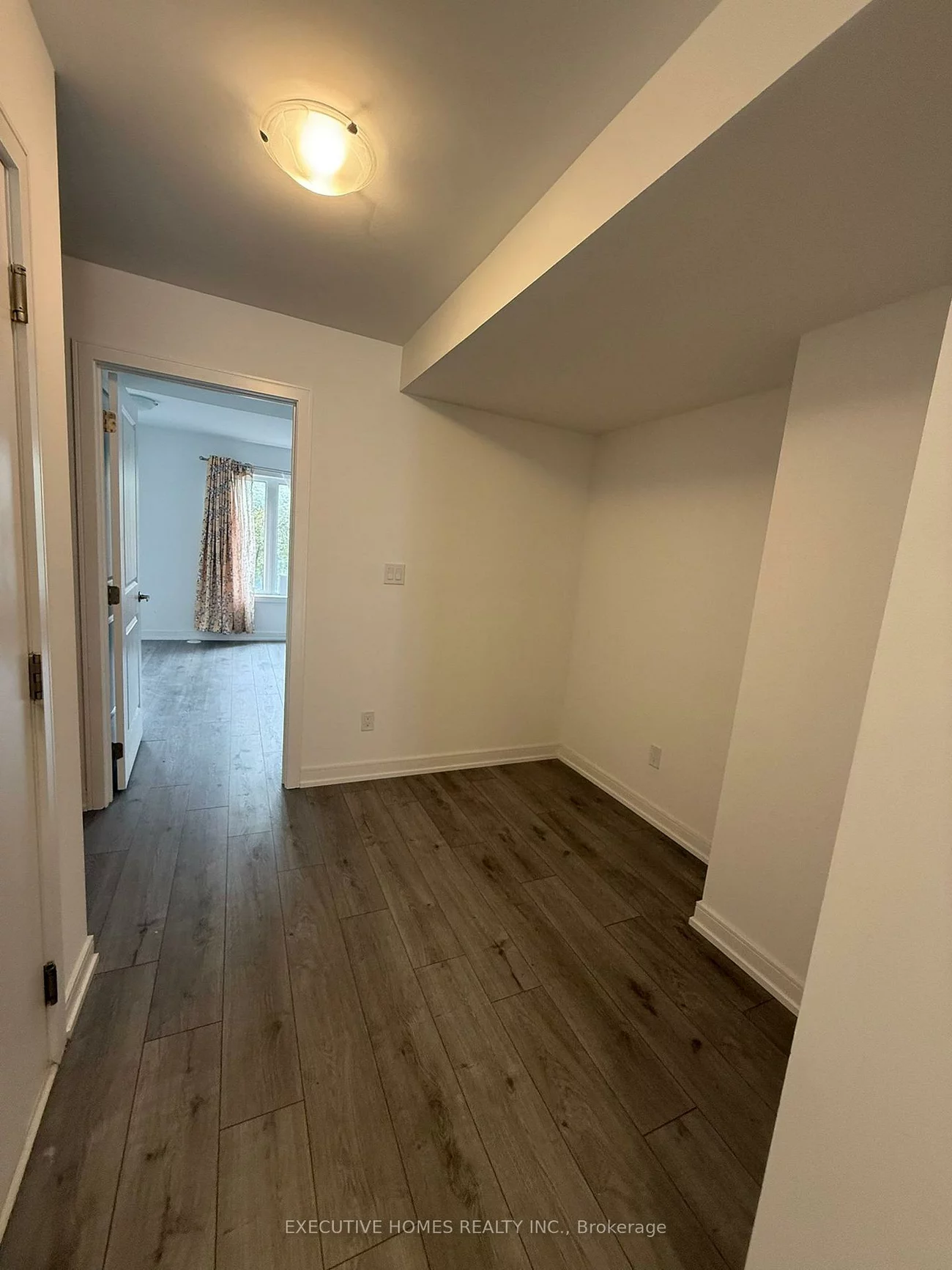 10, Blue Forest, Innis-Shore, Barrie