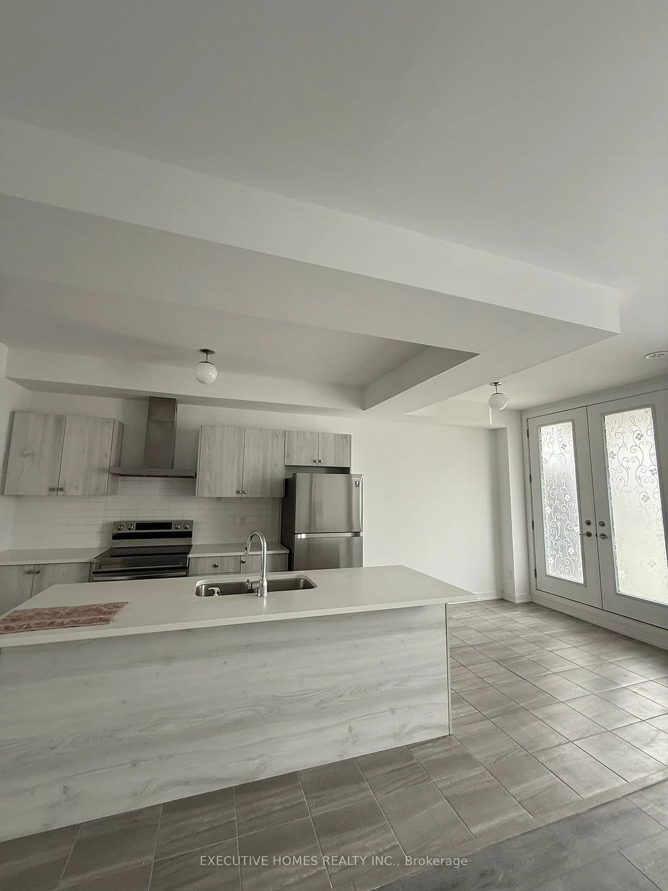 10, Blue Forest, Innis-Shore, Barrie