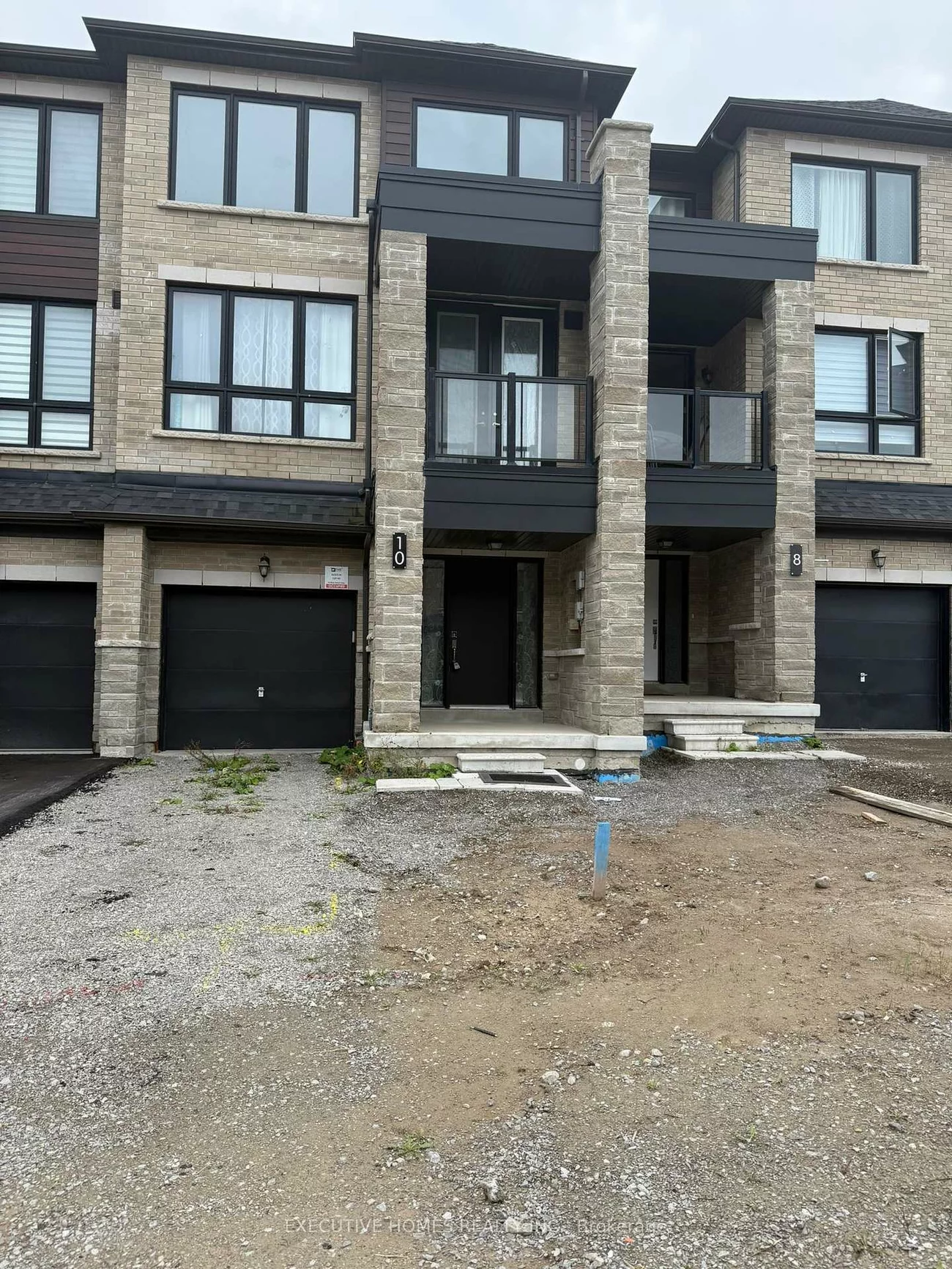 10, Blue Forest, Innis-Shore, Barrie