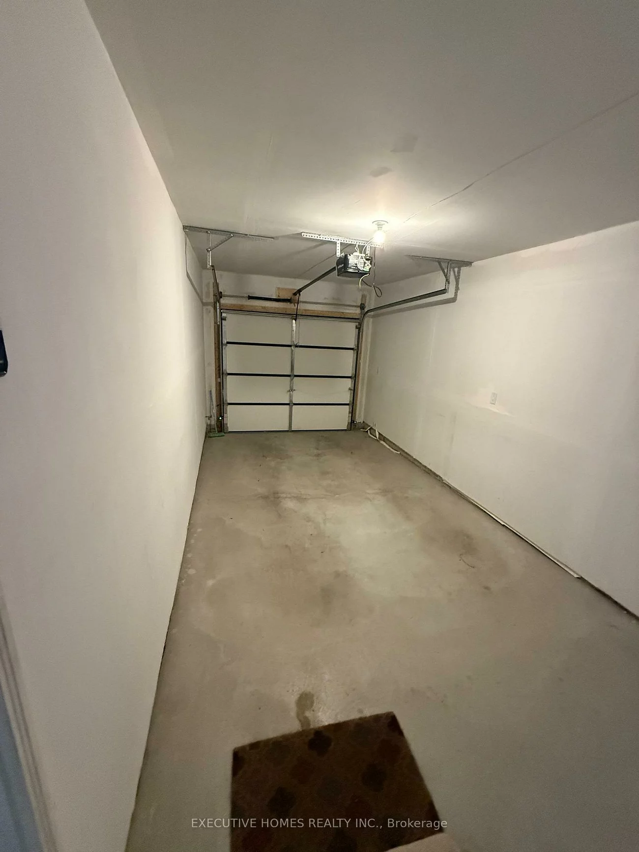 10, Blue Forest, Innis-Shore, Barrie