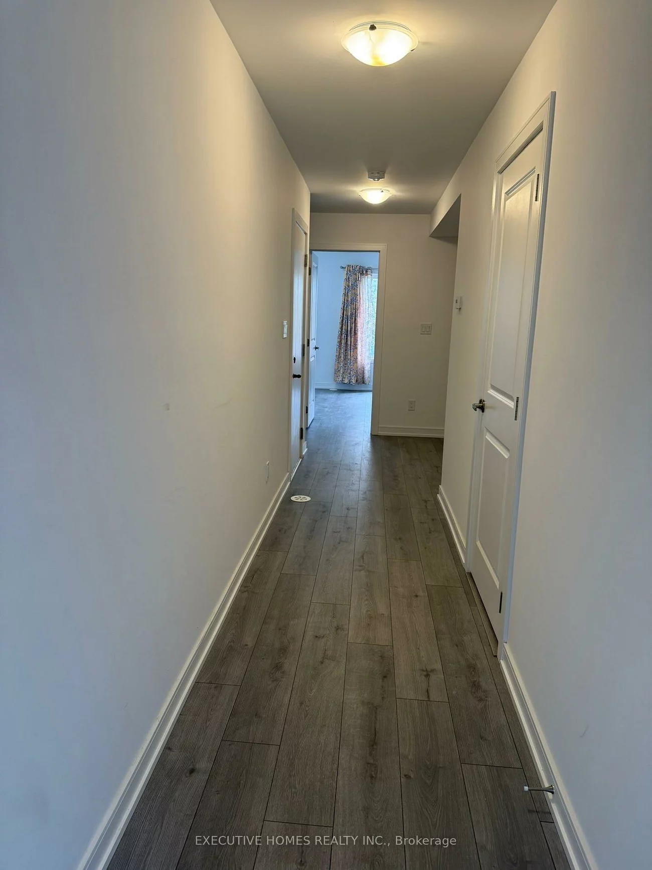 10, Blue Forest, Innis-Shore, Barrie
