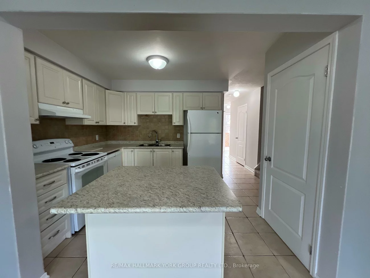 75, Prince William, Innis-Shore, Barrie