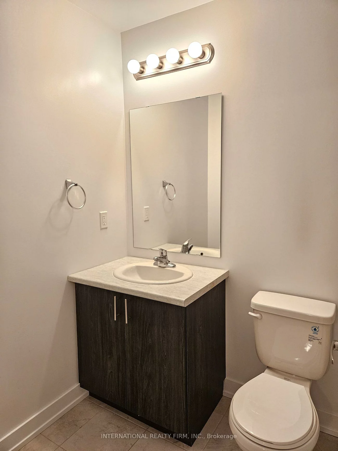 33, Turnberry, Painswick South, Barrie