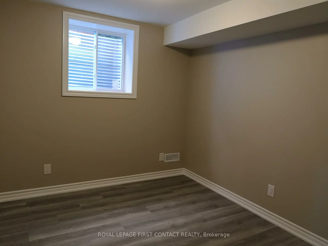 30, Burke, West Bayfield, Barrie
