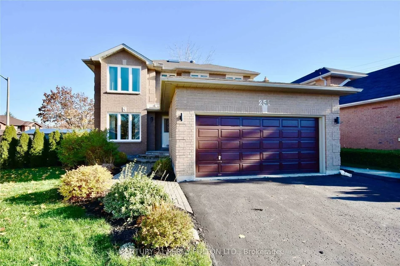 251, Livingstone, West Bayfield, Barrie