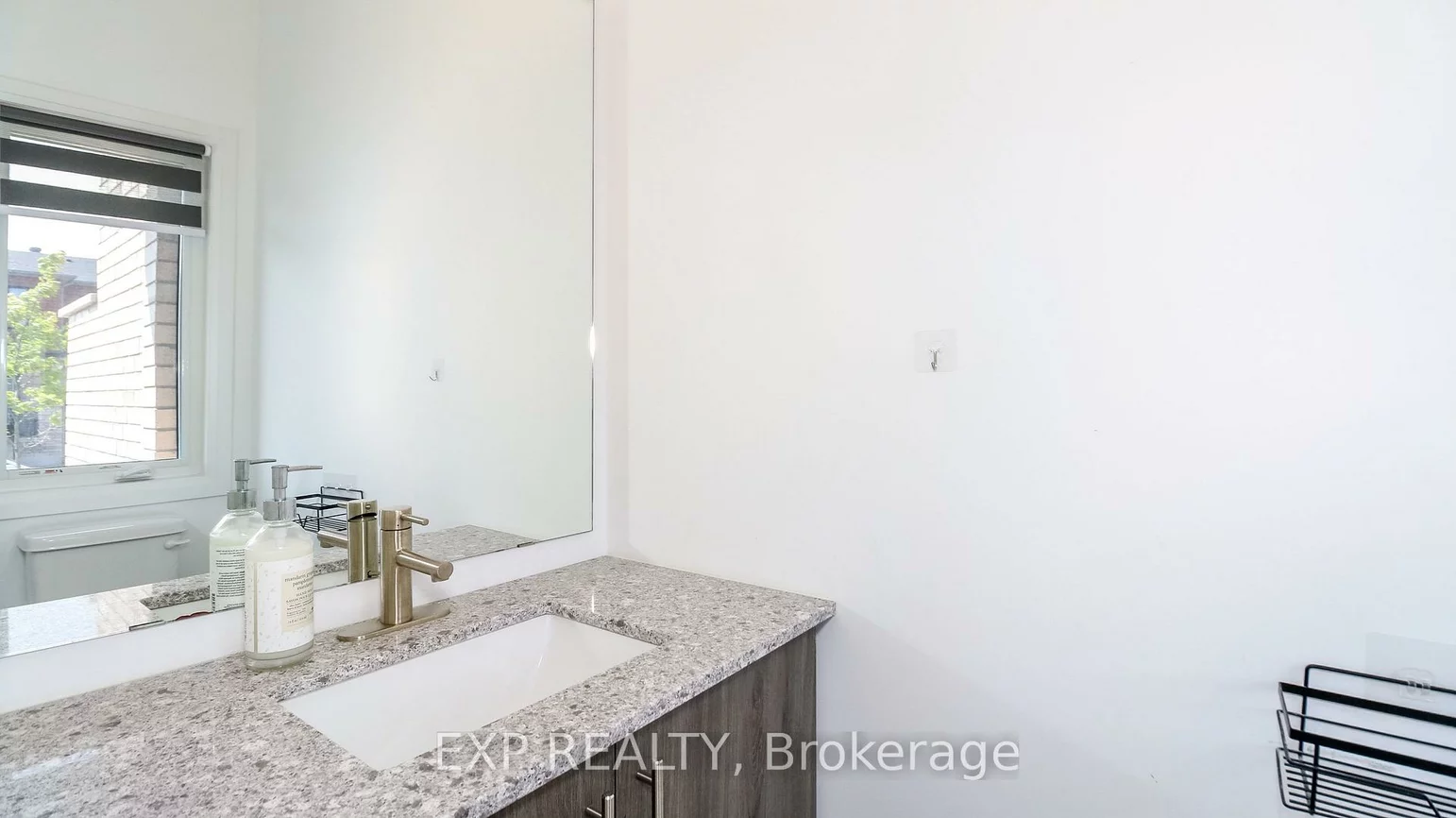 16, Haven, Painswick South, Barrie