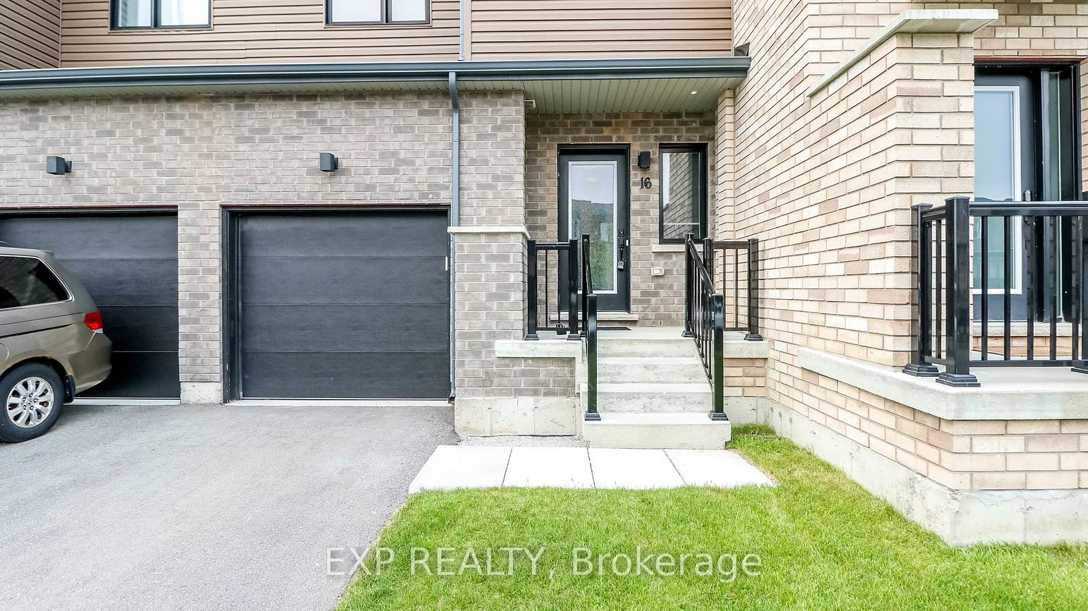 16, Haven, Painswick South, Barrie