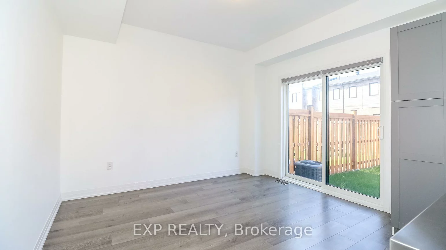 16, Haven, Painswick South, Barrie