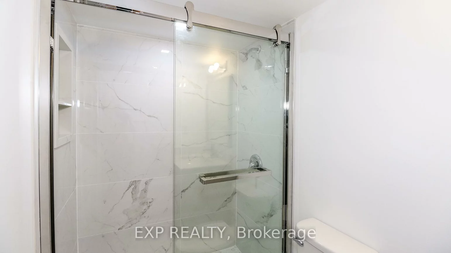 16, Haven, Painswick South, Barrie