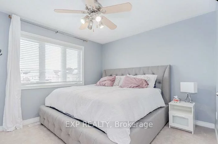 37, Pearcey, West Bayfield, Barrie