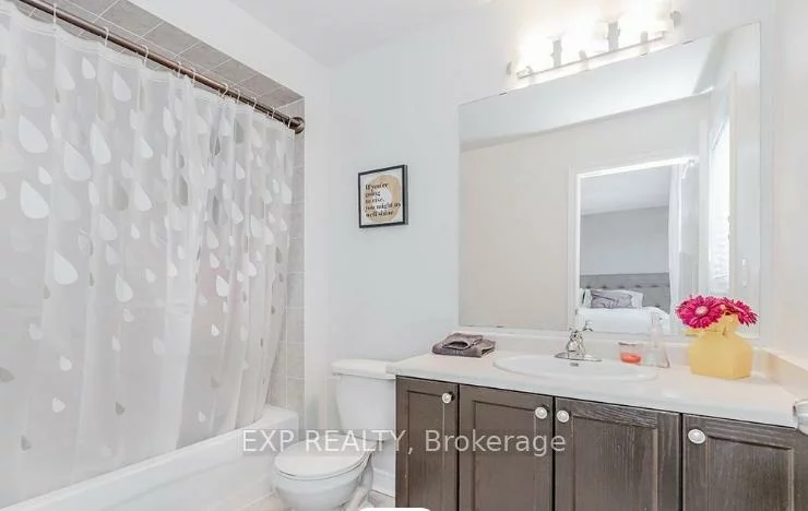 37, Pearcey, West Bayfield, Barrie