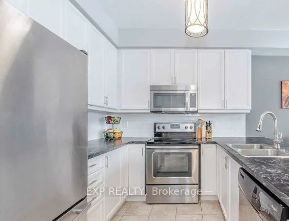 37, Pearcey, West Bayfield, Barrie
