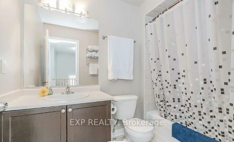 37, Pearcey, West Bayfield, Barrie