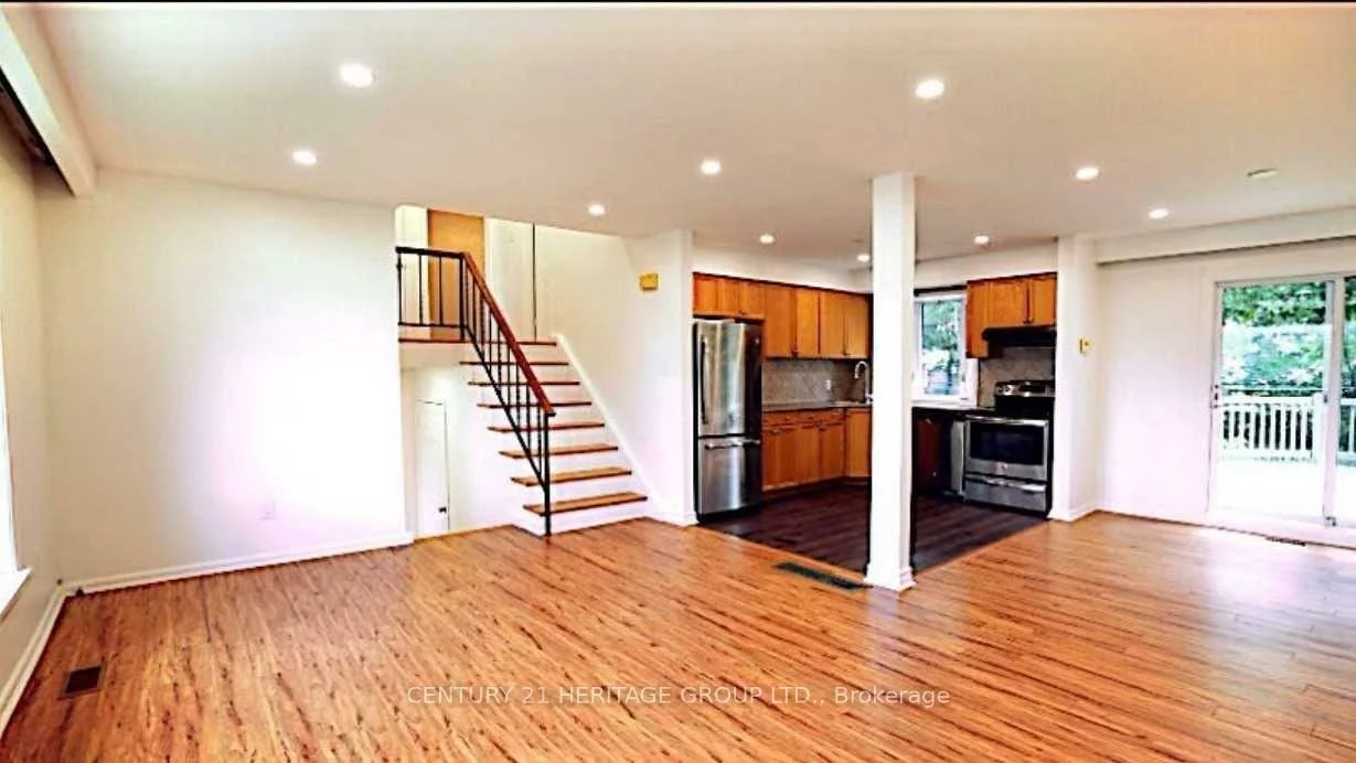 51, Steel, Grove East, Barrie