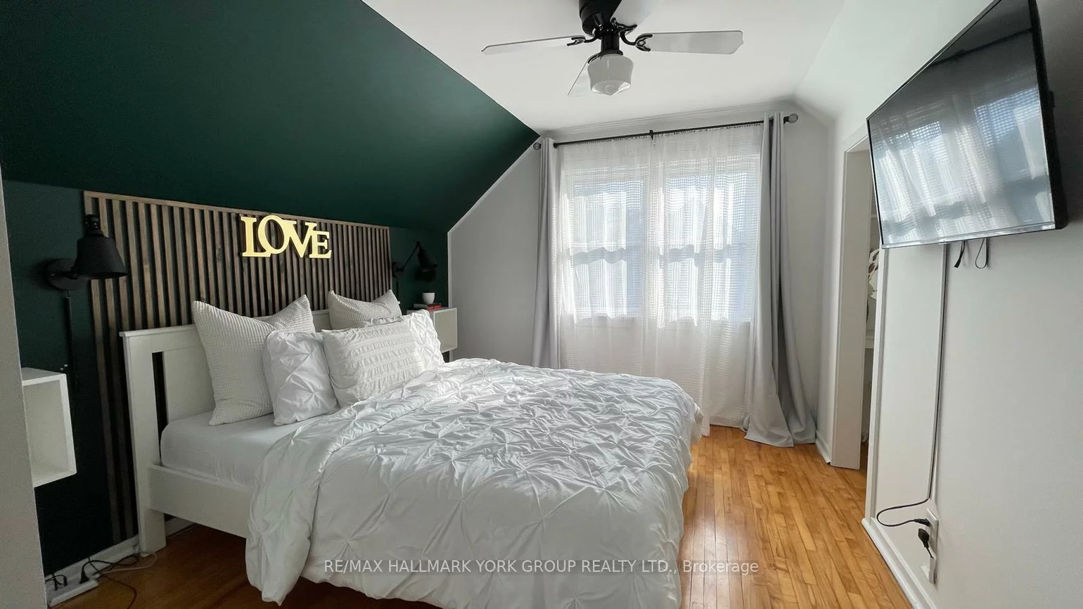 102, Gunn, Wellington, Barrie