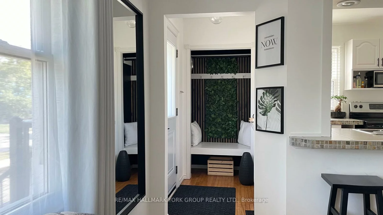 102, Gunn, Wellington, Barrie