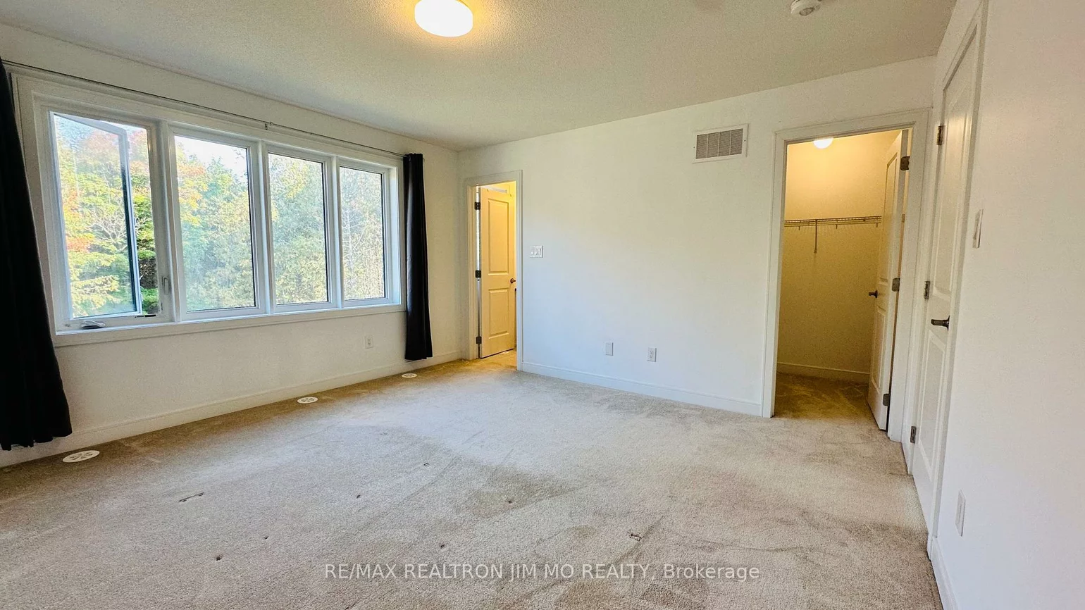 114, Blue Forest, Innis-Shore, Barrie