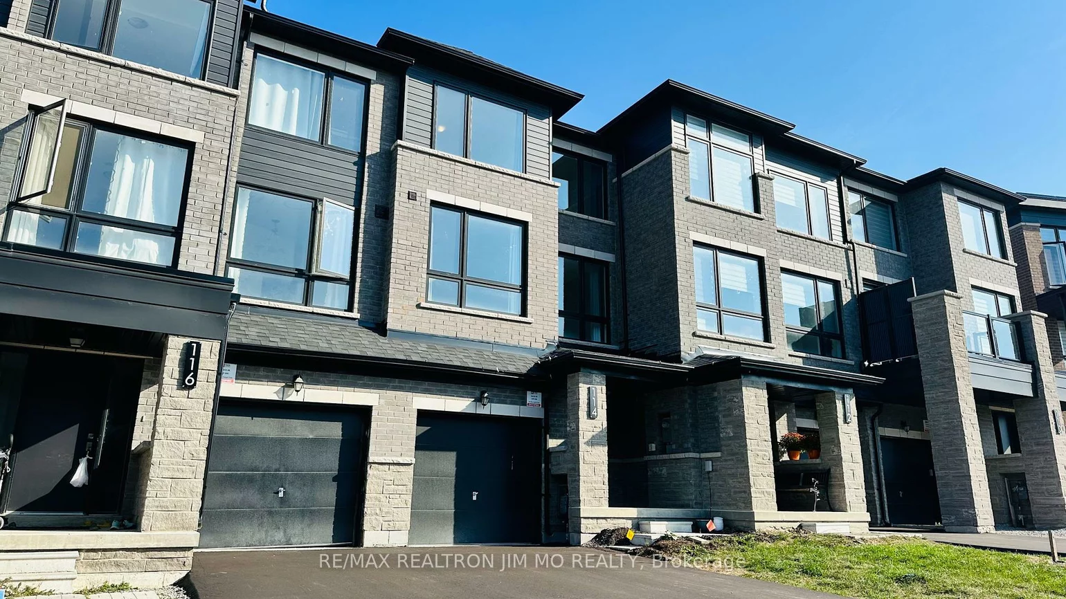 114, Blue Forest, Innis-Shore, Barrie