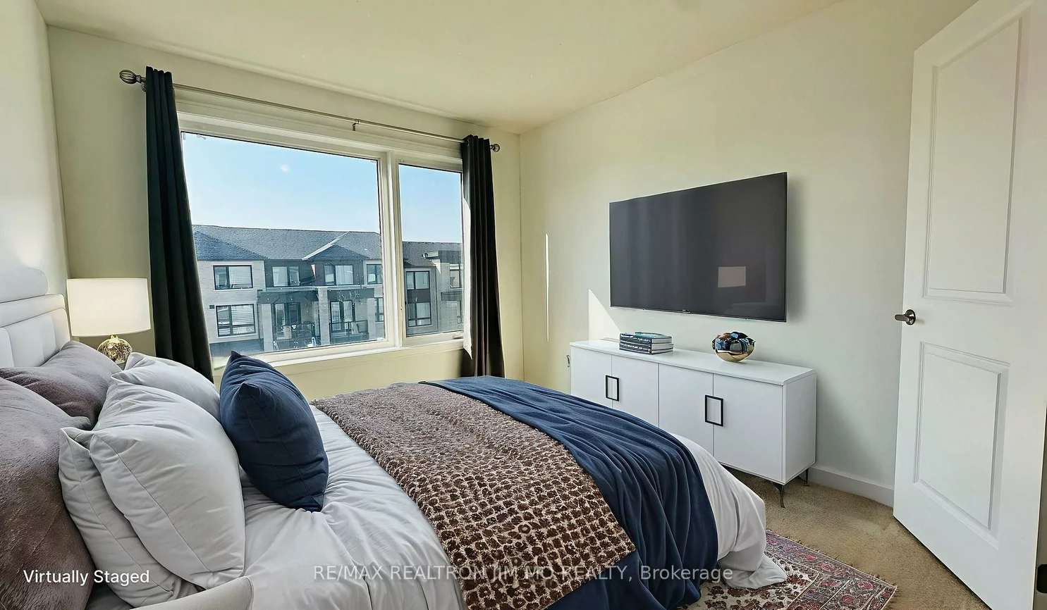 114, Blue Forest, Innis-Shore, Barrie